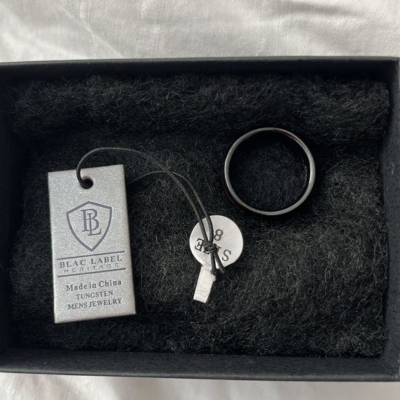 Mens ring - Picture 2 of 2